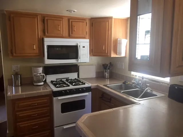 Coronado Trail RV Park 55+ gallery 3