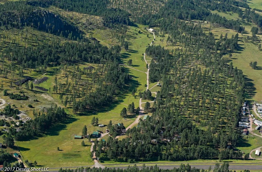 Custer Mountain Cabins and Campground gallery 2