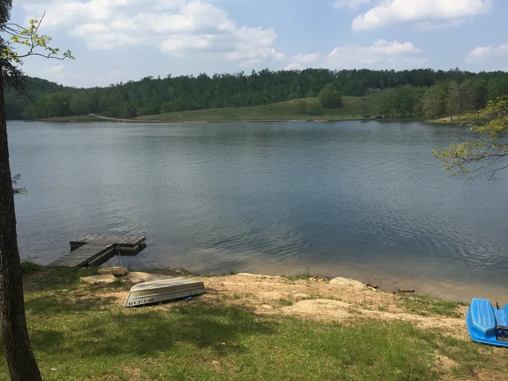 Holpps Pine Ridge Lake Campground