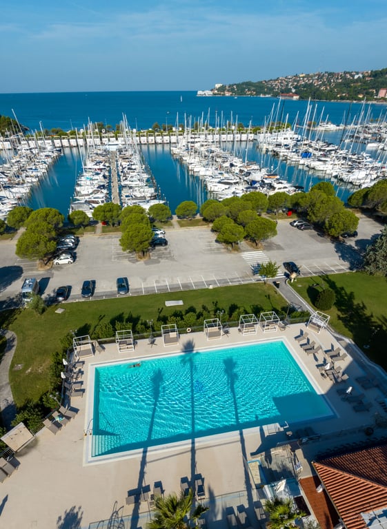 Camper stop Marina Portoroz gallery 1