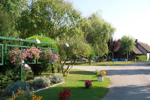 Camping Municipal Les Coullemières gallery 1