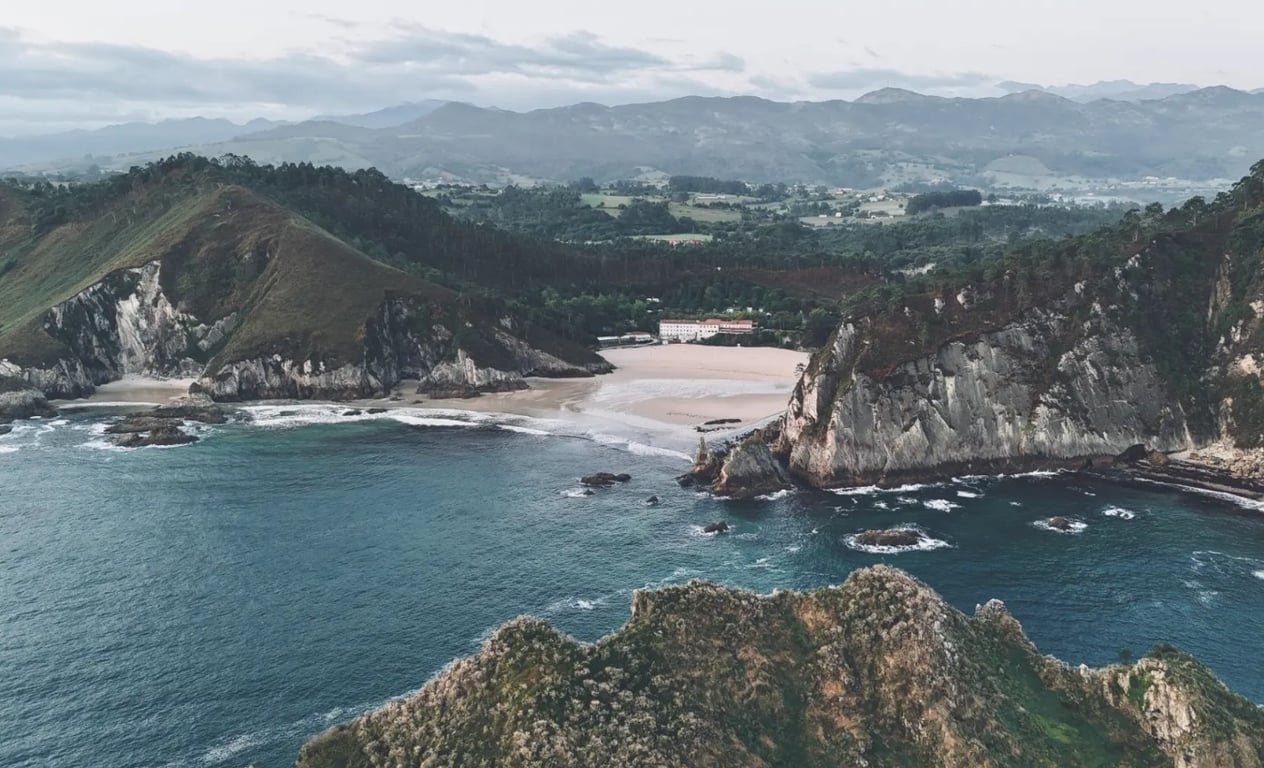 HolaCamp La Franca gallery 1