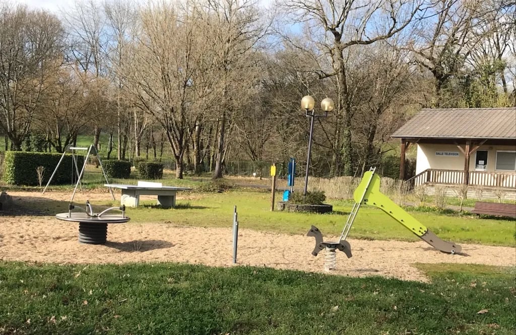 Camping Municipal La Riviere gallery 3