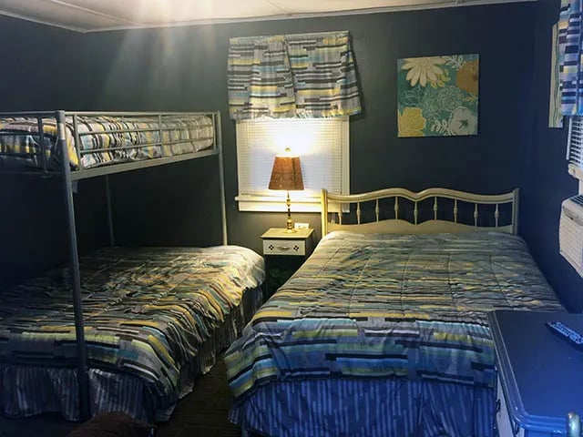 Shade Acres Campground and Cottages gallery 3