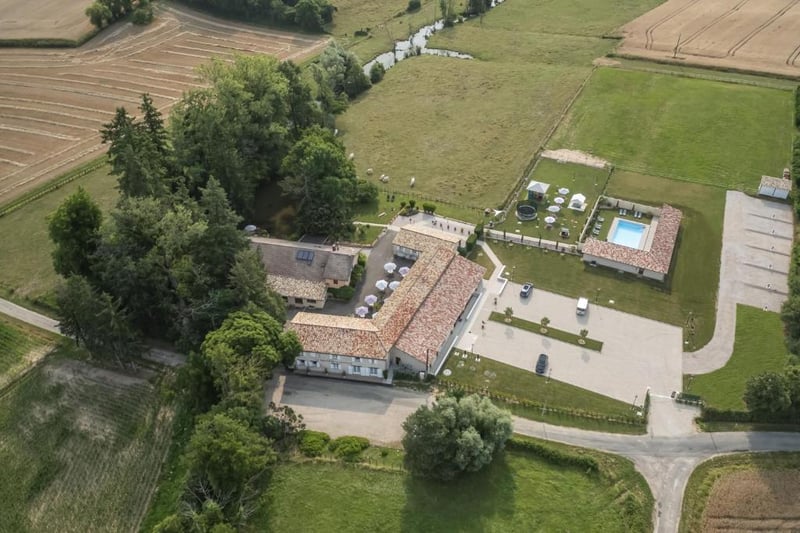 Hôtel & Camper Le Moulin de la Brevette