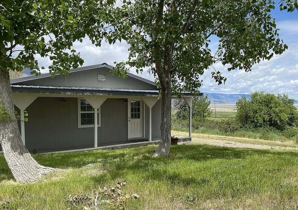 Summer Lake Hot Springs