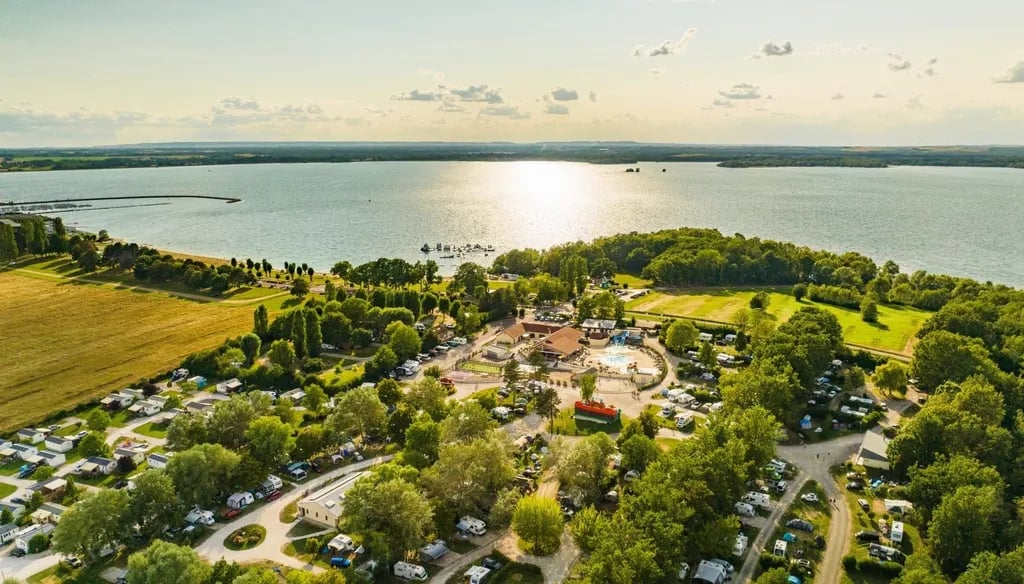 Camping Le lac d’Orient gallery 3
