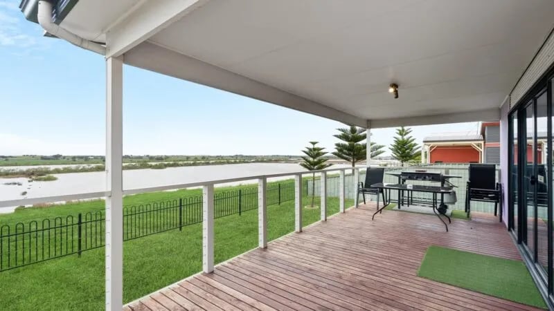 Waterfront Holiday Park gallery 2