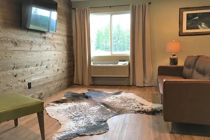 Glacier Basecamp Lodge & Campground gallery 3