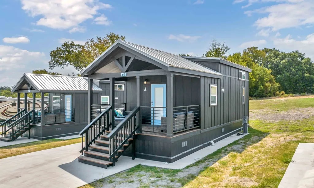 The Hill Top at Brenham Luxury RV Resort gallery 2