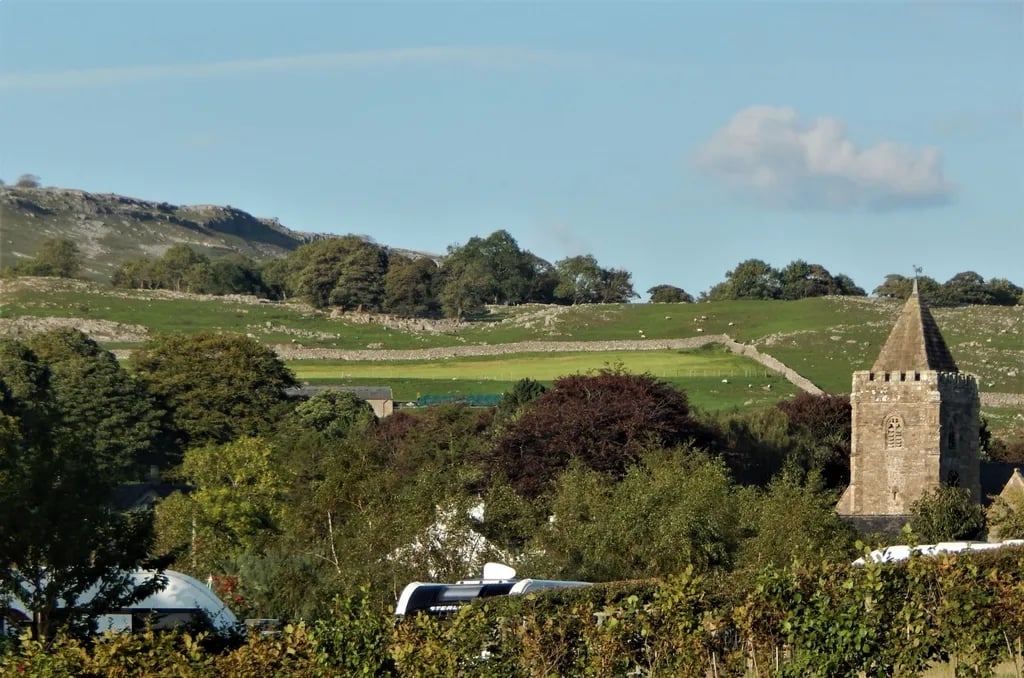 Thornbrook Barn Caravan Site gallery 3