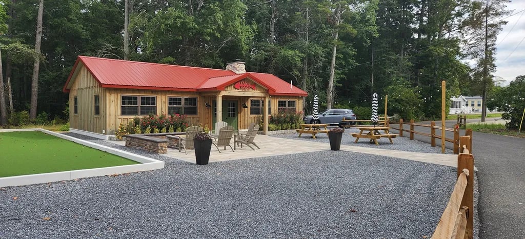 Driftwood Too gallery 2