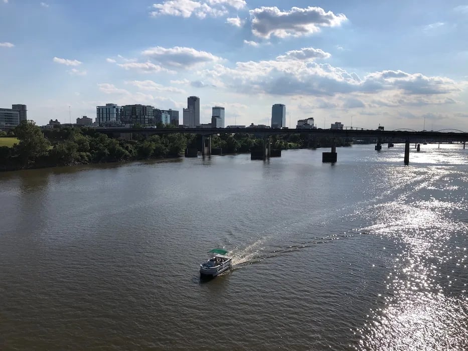 COE Norfork Lake Henderson Park Campground gallery 2