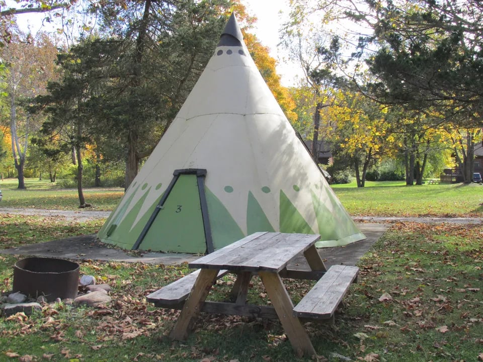 Yokums Vacationland and Princess Snowbirds Indian Village