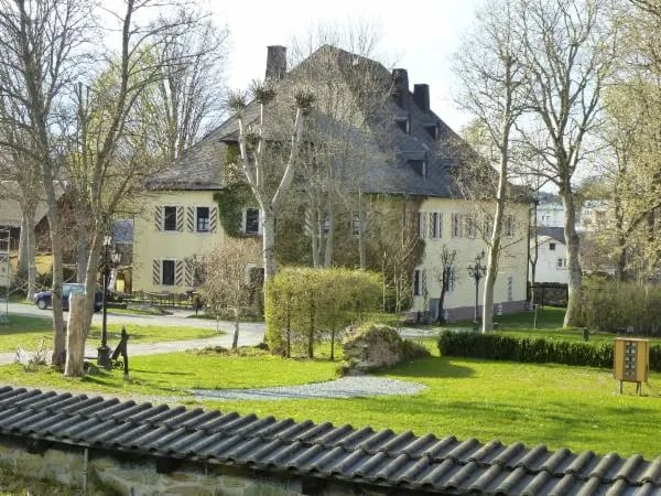 Hotel & Camping Schloss Issigau gallery 1