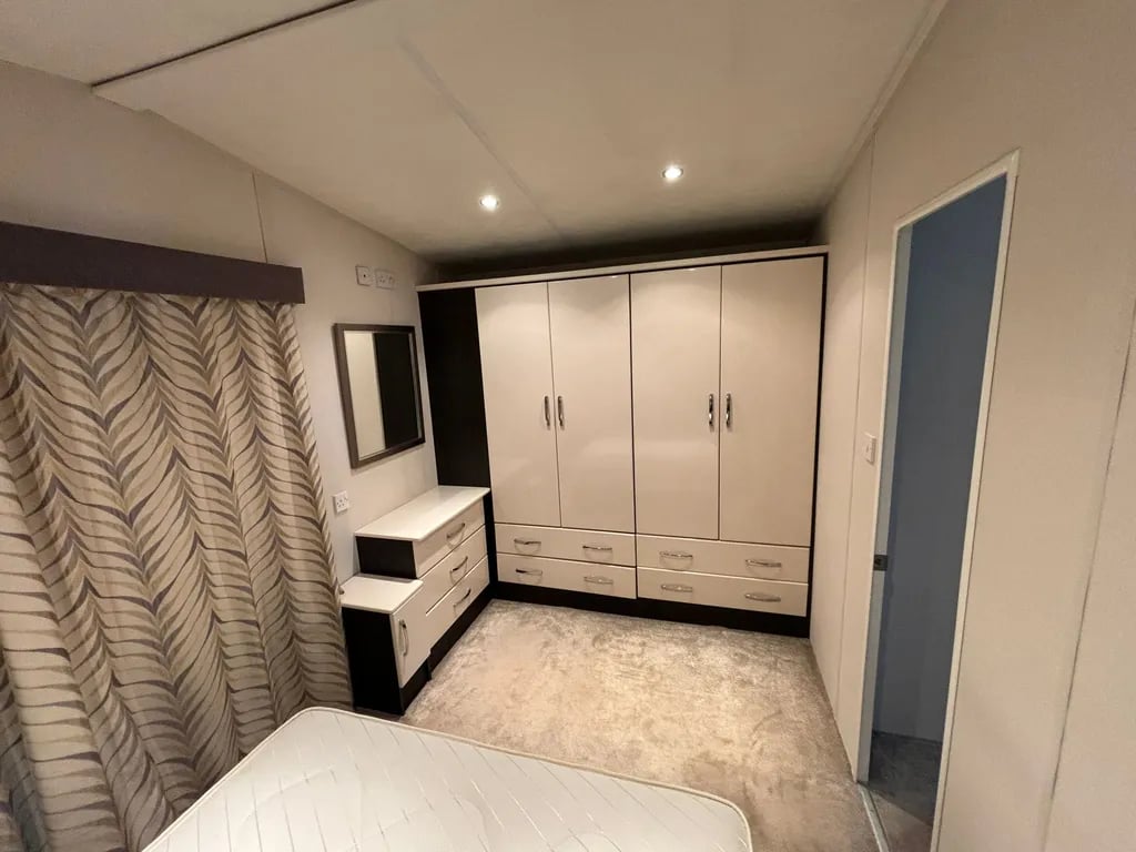 Little Lakeland Caravan Park gallery 2