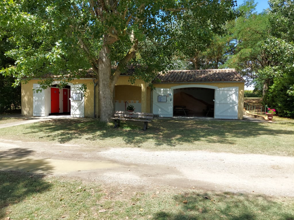 Camping les Brugues gallery 2