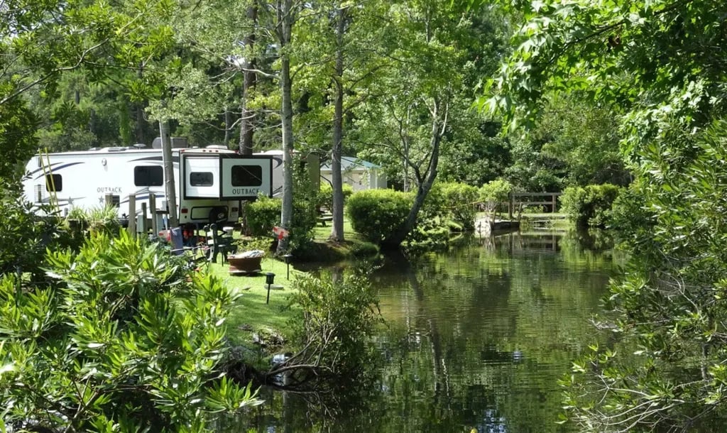 Lake Aire RV Park gallery 1