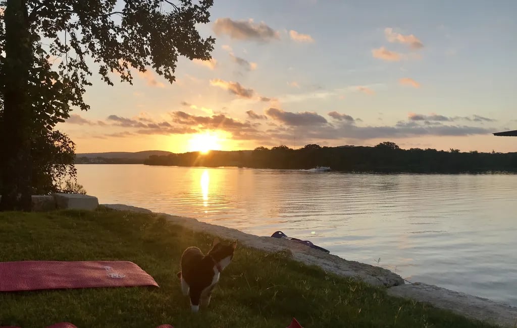 Valentine Lakeside gallery 3