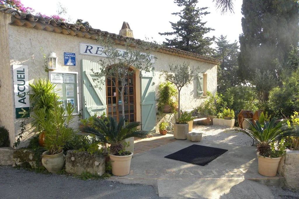 Camping Le Dattier