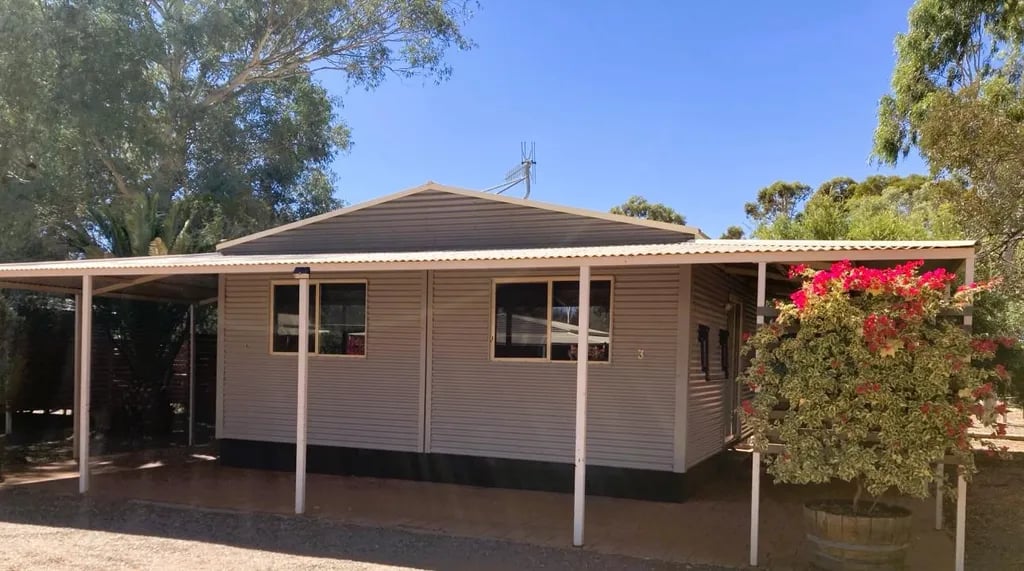 Ayers Rock Campground gallery 1