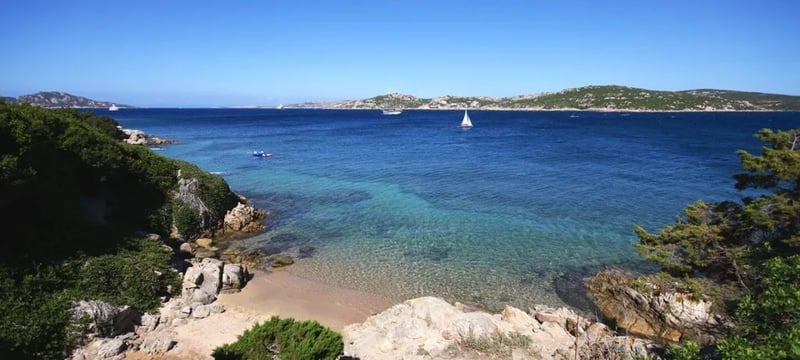 Isola dei Gabbiani – land of water gallery 3