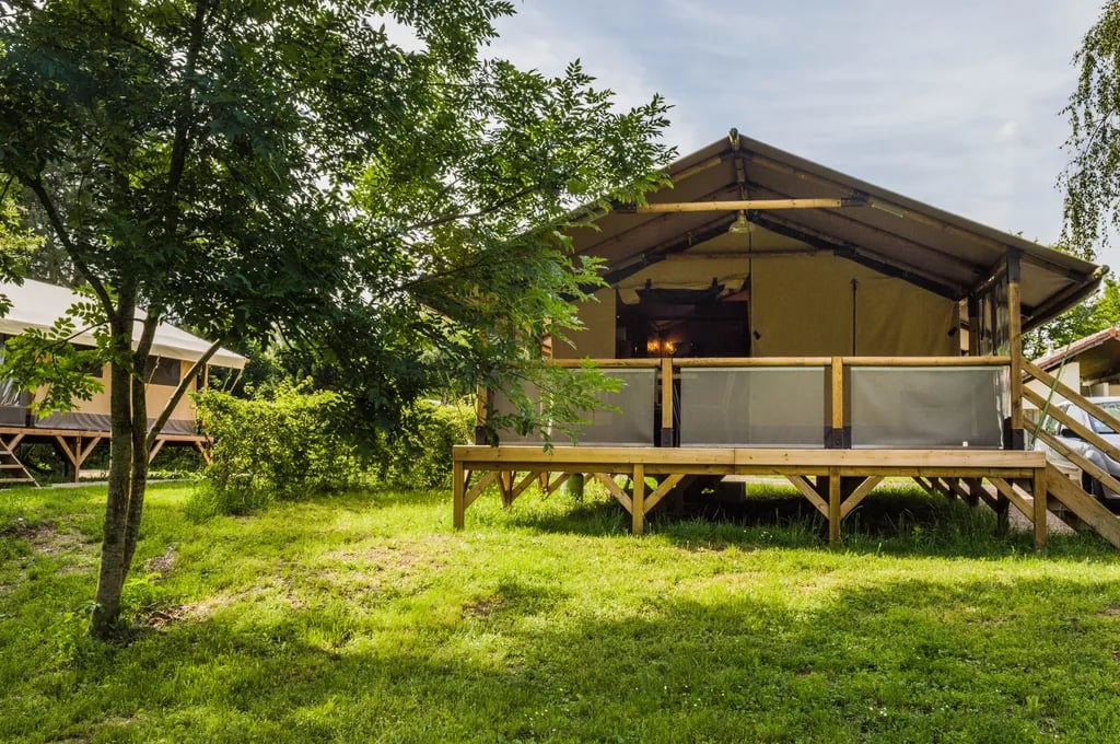 Camping Le Chapeau Chinois gallery 1