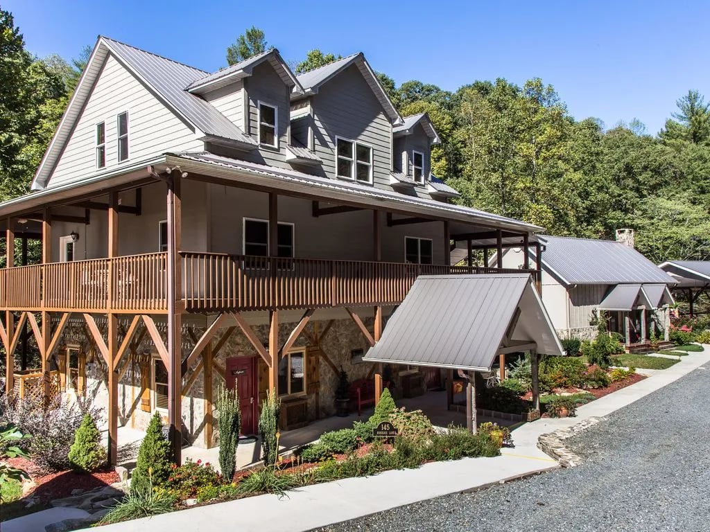 Roaring River Vineyards RV Campground gallery 2