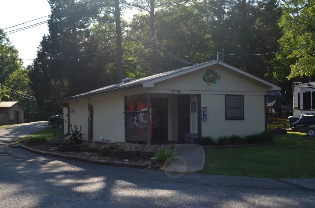 High Rock Lake Marina and Campground gallery 1