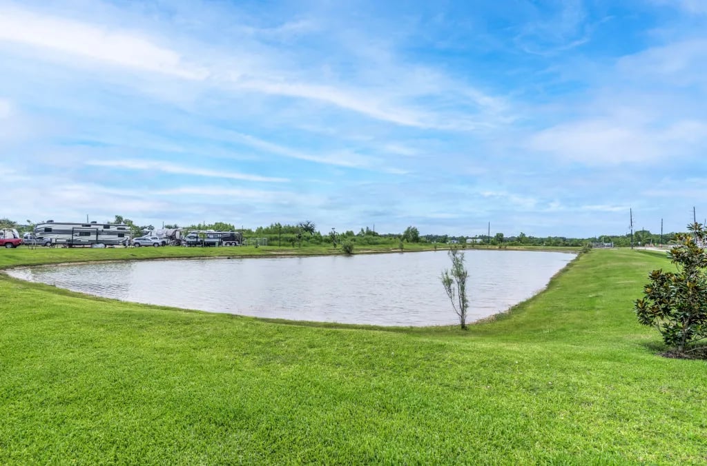 Pearland RV Park gallery 2