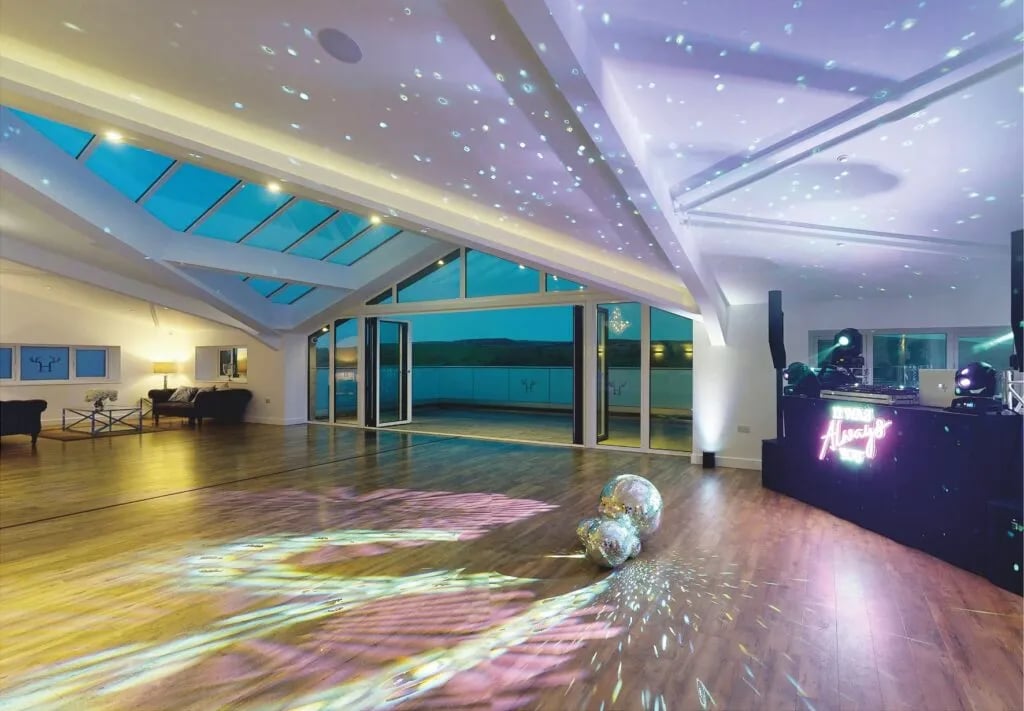 Thornton Hall Country Park gallery 1