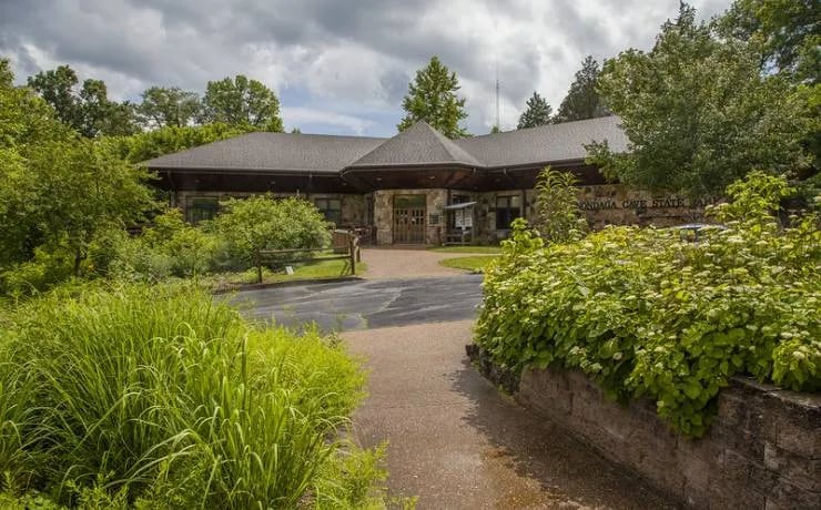 Onondaga Cave State Park Campground