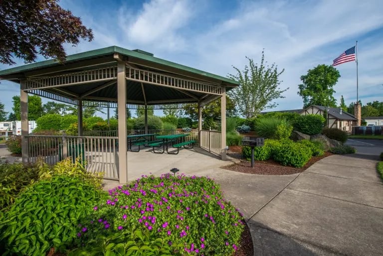 Olde Stone Village gallery 2