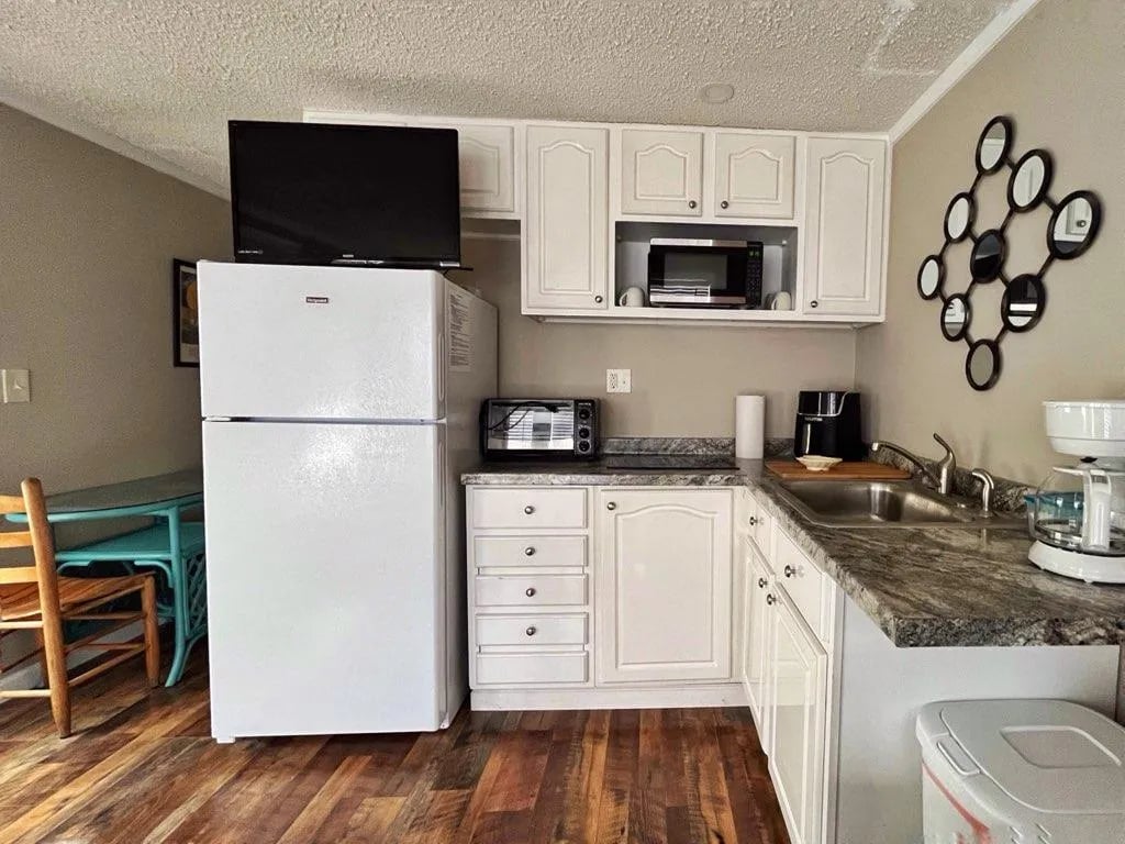 Rivers Edge Family Campground gallery 1