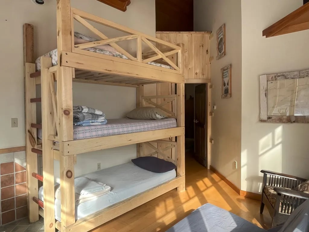 The Hummingbird Center gallery 1