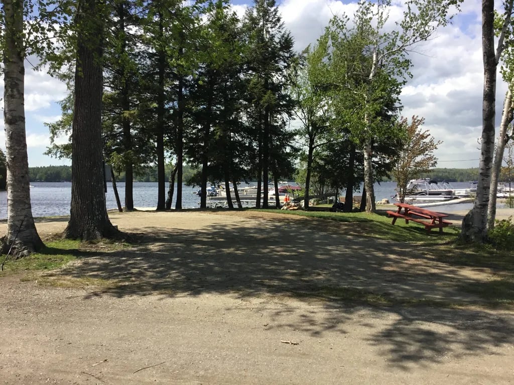 Birches Lakeside Campground gallery 1