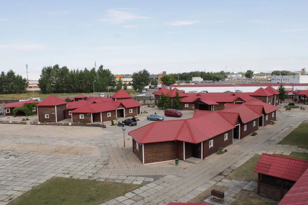 Motel “Stary Gorod” / Motel “Old Town”