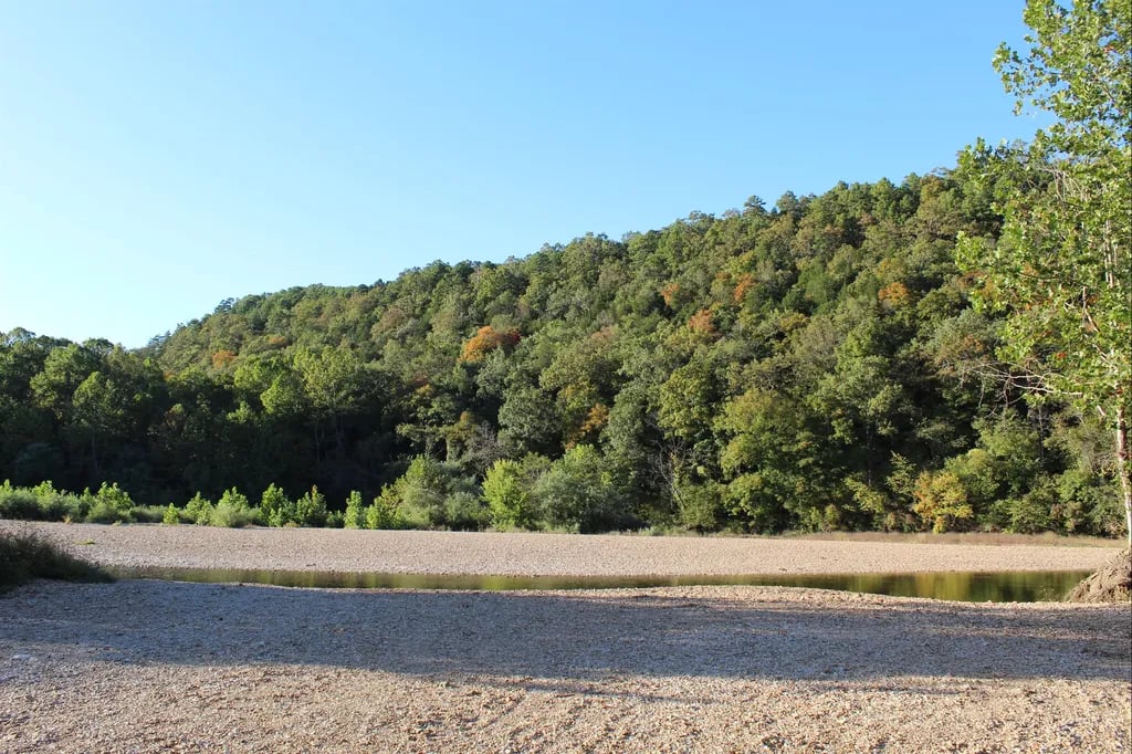 Eminence Canoes, Cottages and Camp