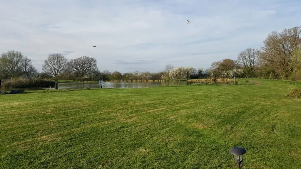 Chequertree Fishery and Campsite