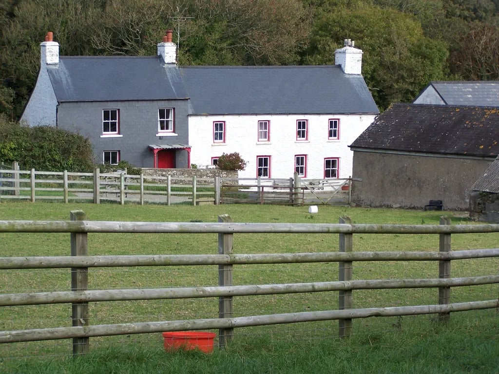 Hendre Farm gallery 1