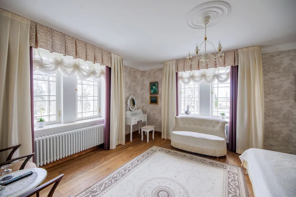 Saka Cliff Hotel & Spa. gallery 1