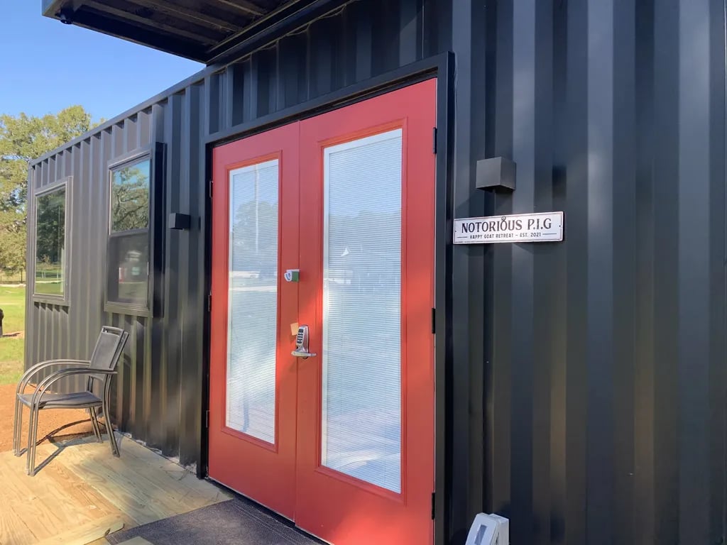 HAPPY GOAT RETREAT gallery 1