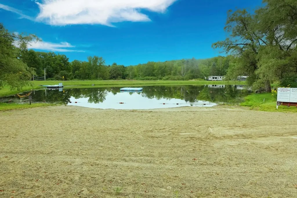 Spacious Skies Country Oaks gallery 1