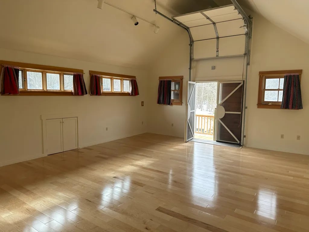 The Hummingbird Center gallery 3