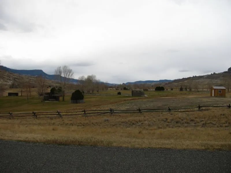 Lake Shore Campground — Buffalo Bill State Park