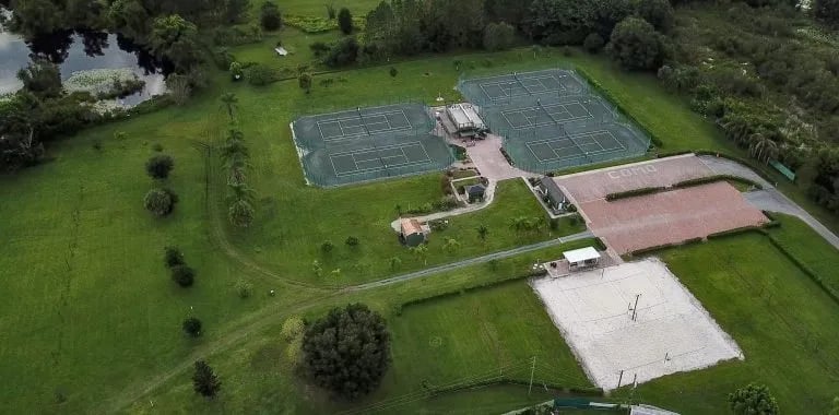 Lake Como Nudist Resort gallery 3