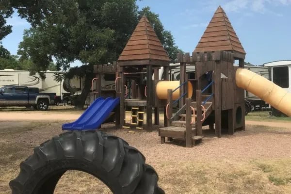 Poppys Pointe Family Resort gallery 3