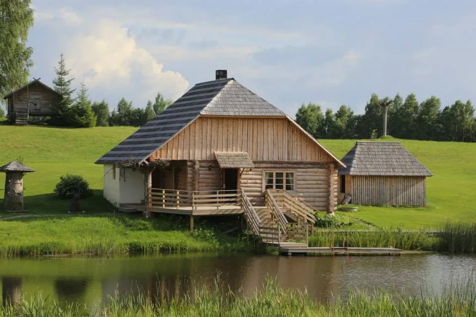 Hexenstaat im Urtal Uhtjärve gallery 2