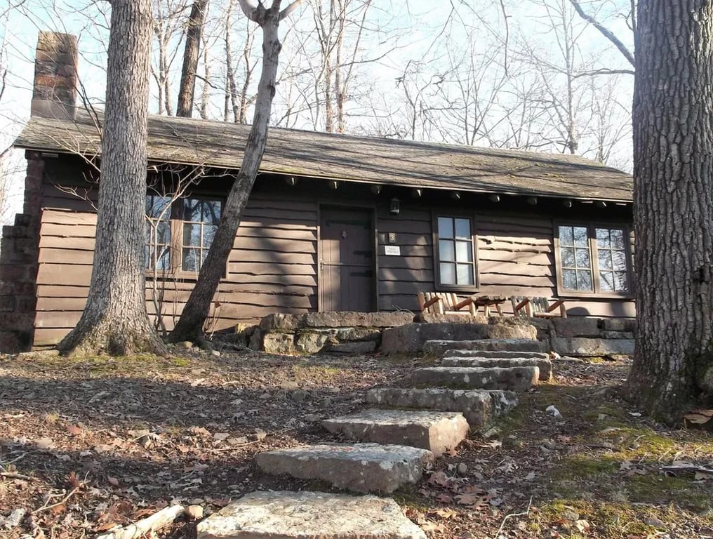 Devil’s Den State Park Campground