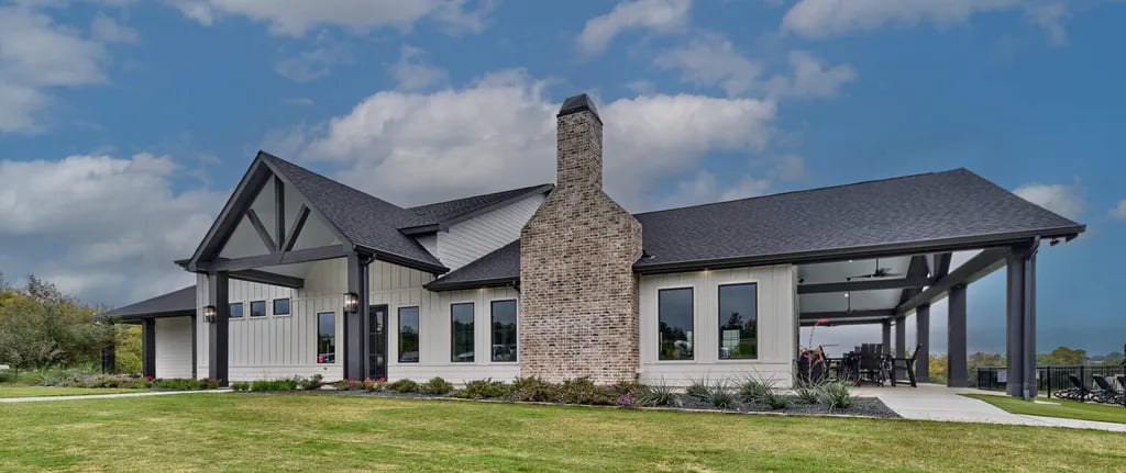 The Hill Top at Brenham Luxury RV Resort gallery 3